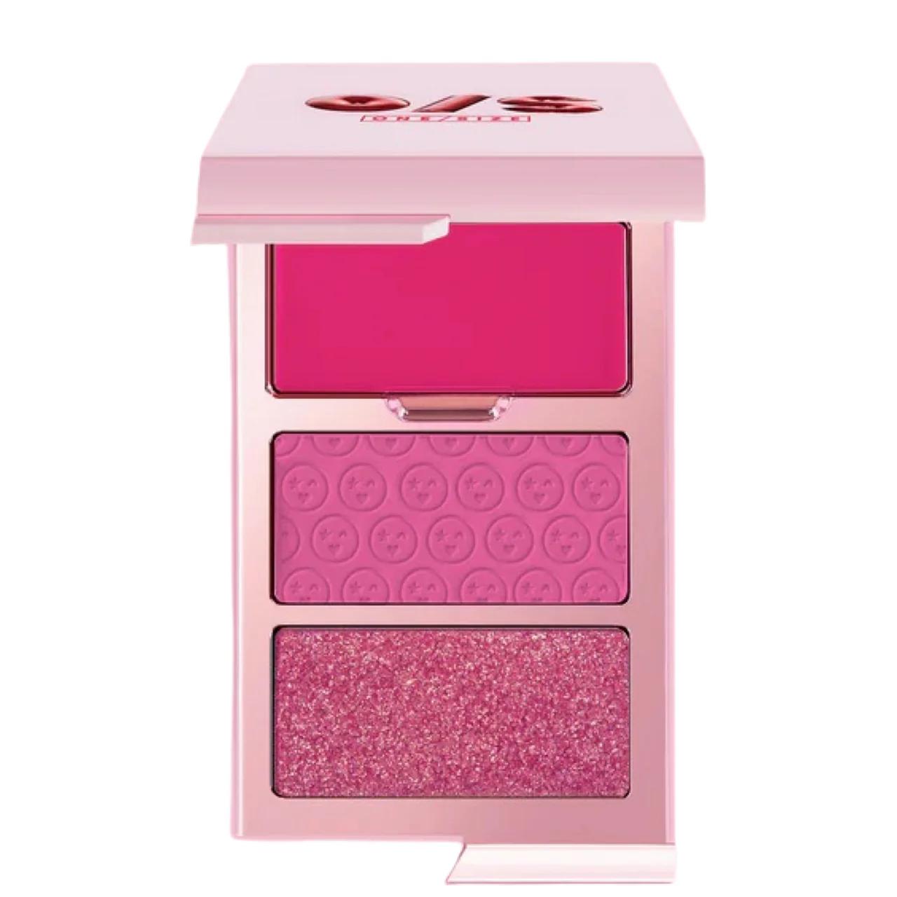 One/Size - Cheek Clapper 3D Blush Trio Palette - Gworly Pop