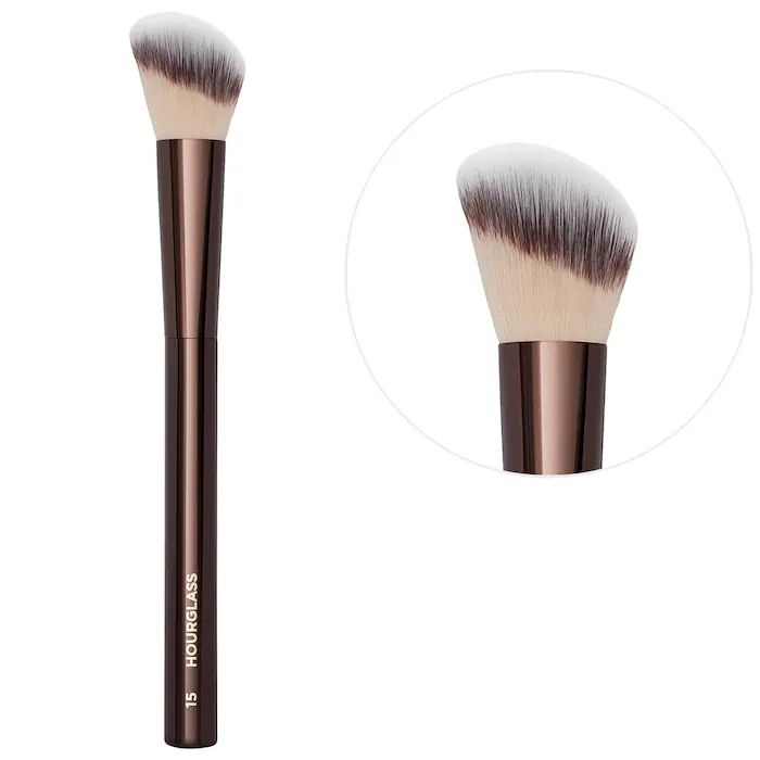 Hourglass No. 15° Blush Brush