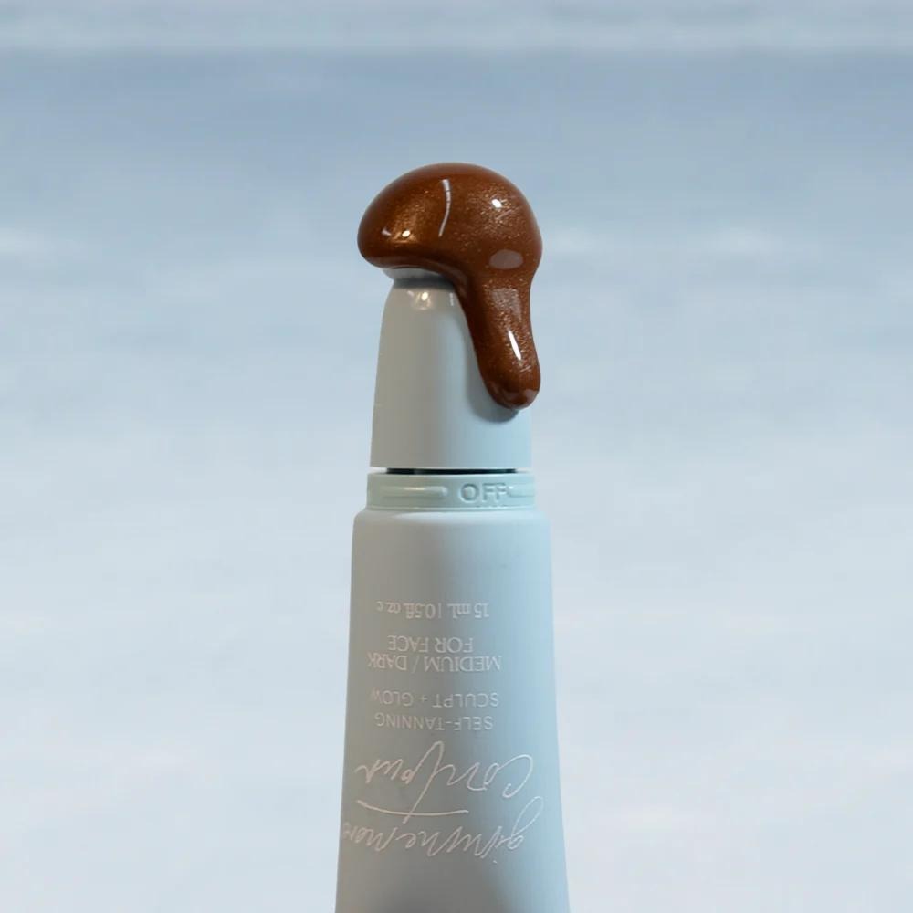 Dolce Glow - Gimme More Contour - Self-Tanning Sculpt + Glow Medium/Dark For Face 15ml