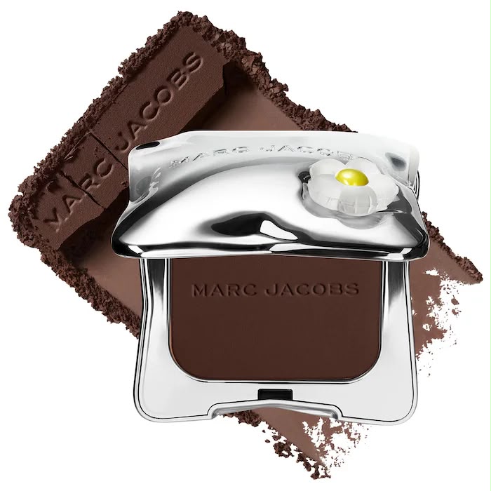 Marc Jacobs Beauty  Legally Bronze Talc-Free Blurring Powder Bronzer - 45 medium deep plu