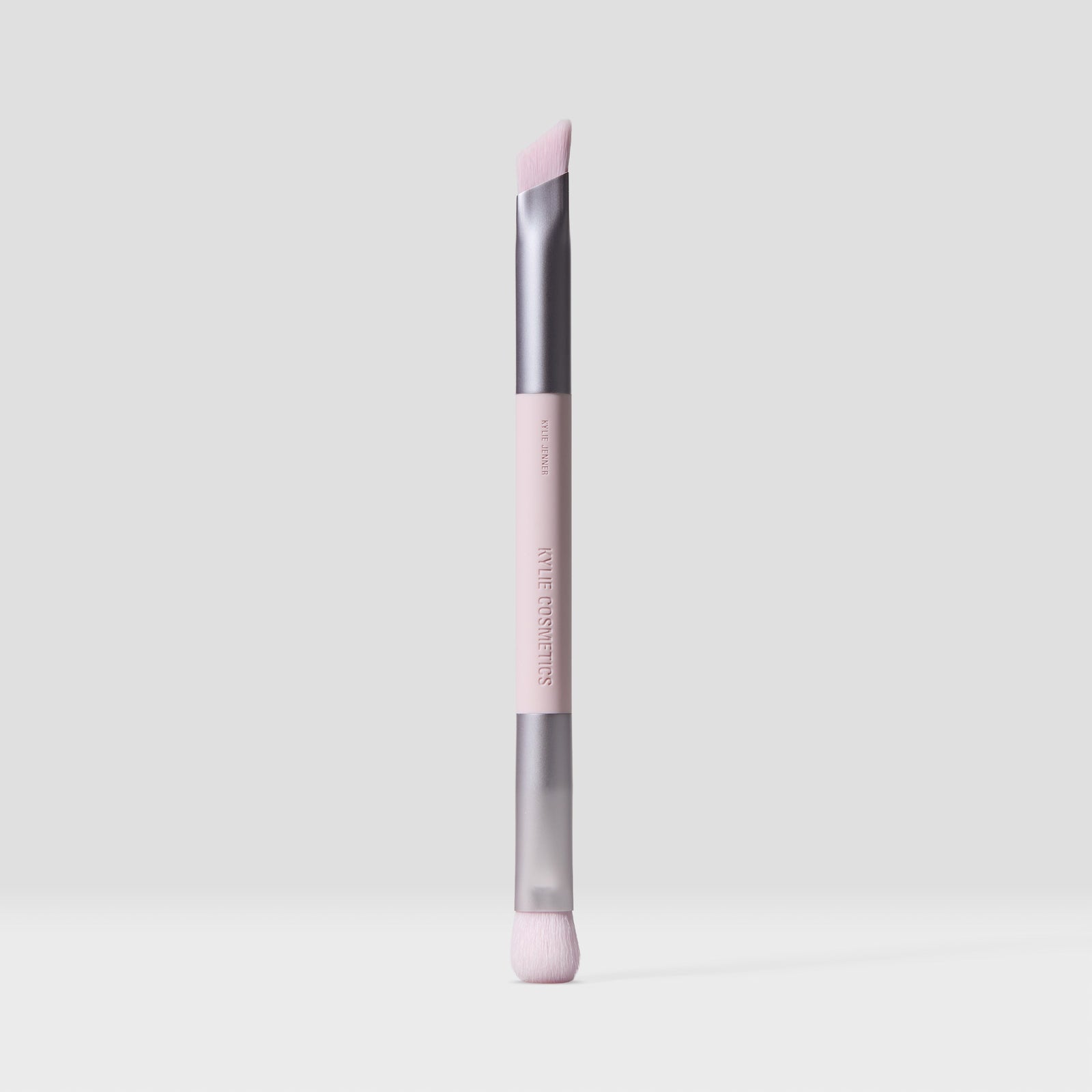 Kylie Cosmetics Precise Sculpting Complexion Brush 05