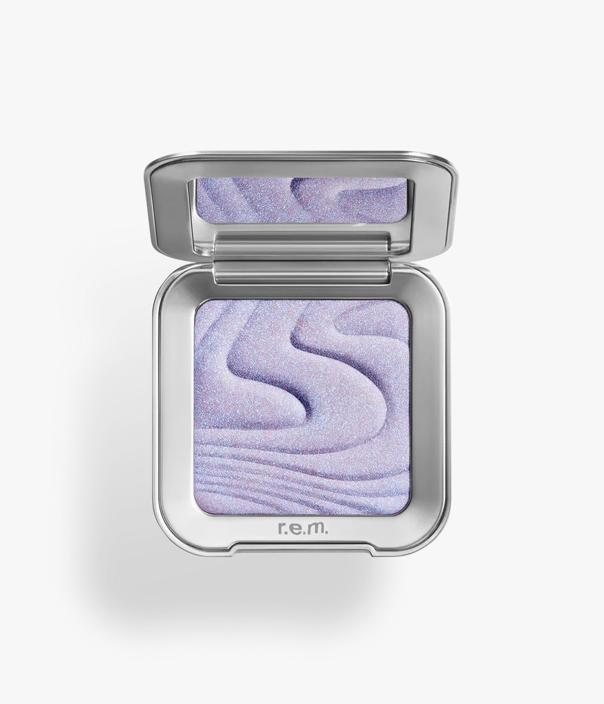 r.e.m.beauty interstellar highlighter topper - miss neptune